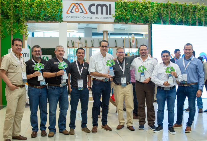 CMI workers in Guatemala receiving recognition